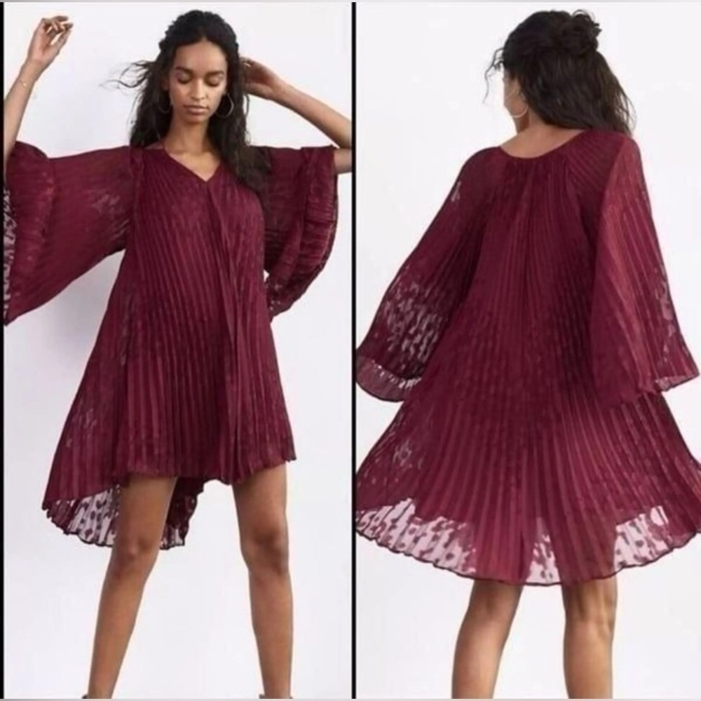 Anthropologie Toulon Pleated Mini Dress Women’s L Burgundy Lined Sheer Holiday